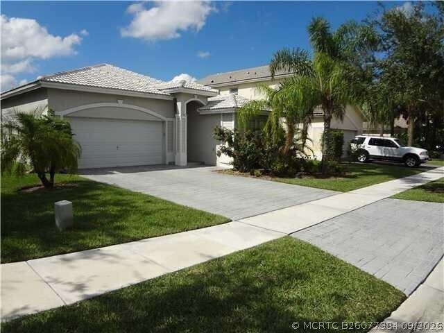 Building Photo - 7953 NW 70th Ave