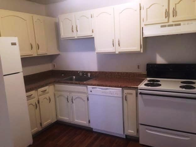 Photo - Wade Towers & Garden Apartments