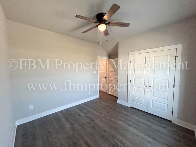 Building Photo - 933 Cooksey Ct