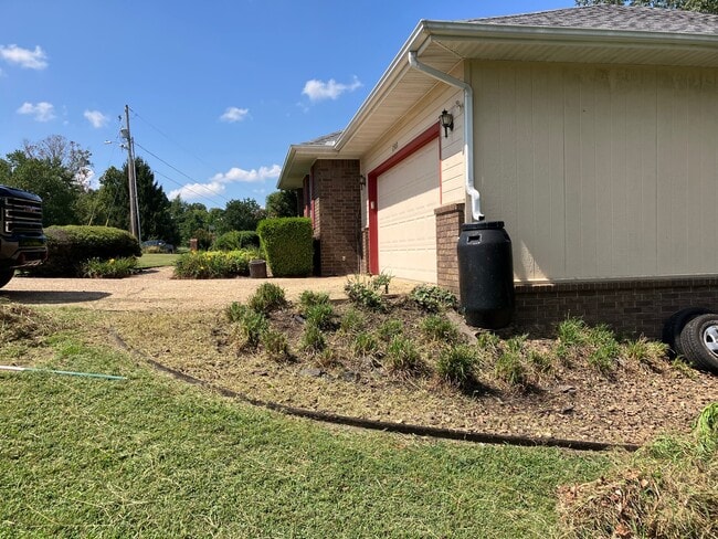 Photo - 1503 E Twin Lakes Dr