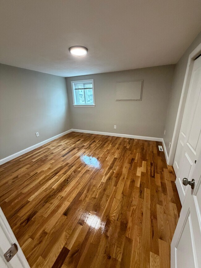 Photo - 23 Roughan St Unit 3