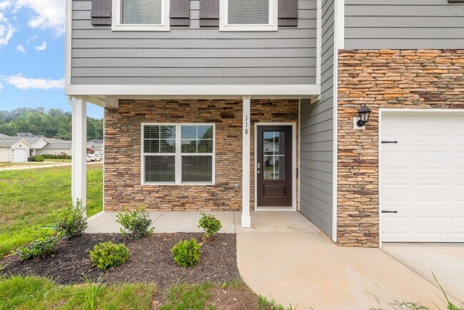 Photo - 118 Greystone Way