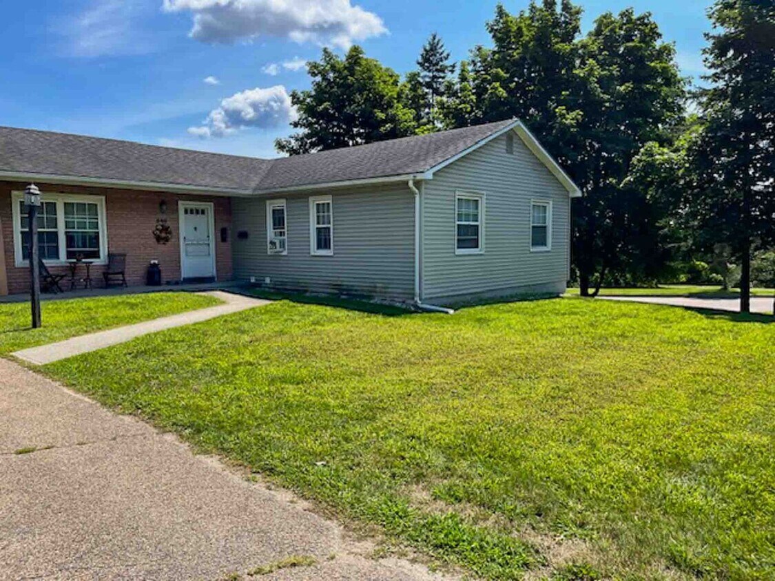 Photo - 340 Spear St (South Burlington, VT)