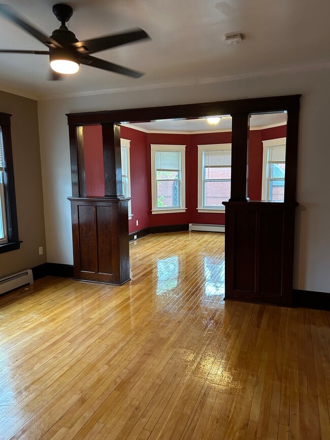 Photo - 14 Park St Unit APT 3