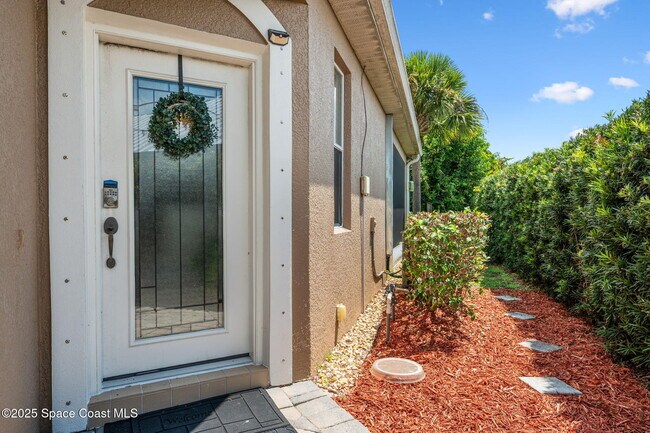 Photo - 1749 Tullagee Ave
