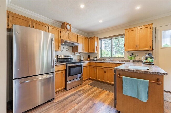 Photo - 22790 Balabanian Cir