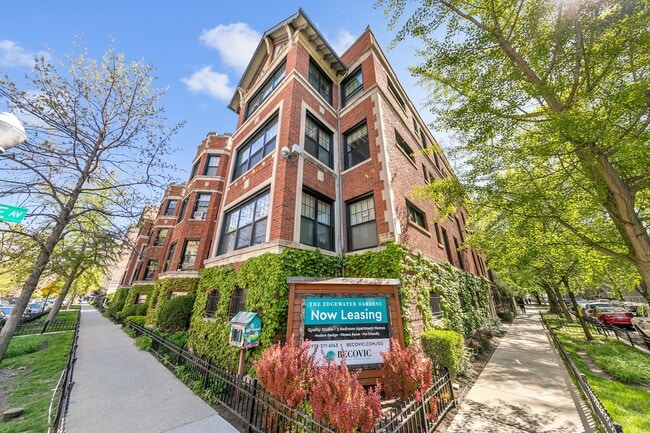 Photo - 6111 N Winthrop Ave Unidad 3