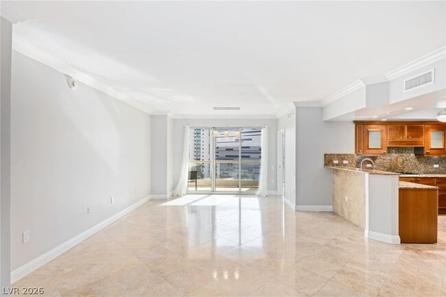 Photo - 2777 Paradise Rd Unit 901