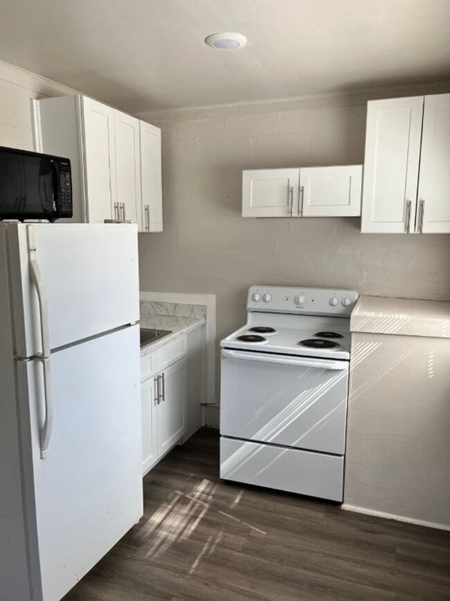 Photo - 1339 Winnifred St