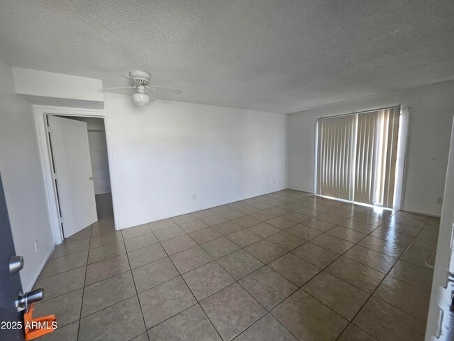 Building Photo - 2801 E Monte Cristo Ave Unit 101 Rental