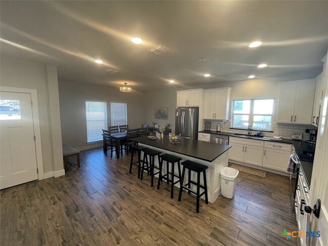 Photo - 1220 Diamondhead Dr