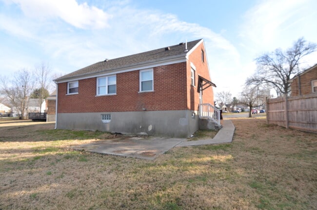 Photo - 7841 Matson Ct