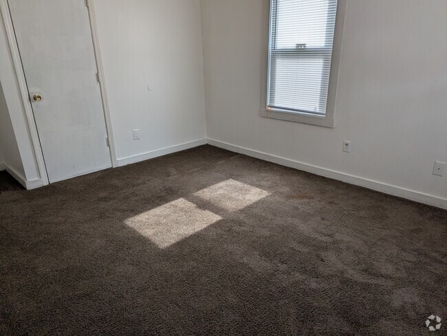 Building Photo - 721 Roselane St Unit A Rental