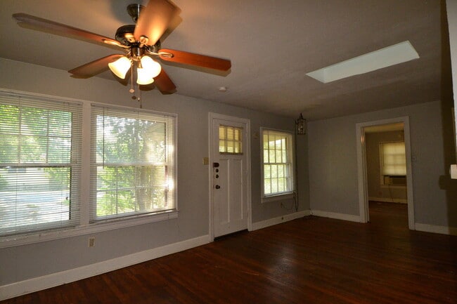 Photo - Funky East Side 2 Bedroom