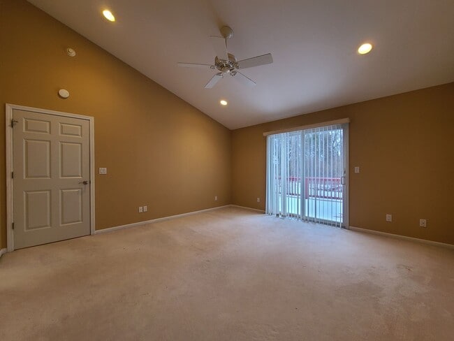 Photo - Spacious 4-Bedroom, 2.5-Bath Condo in St. Joseph
