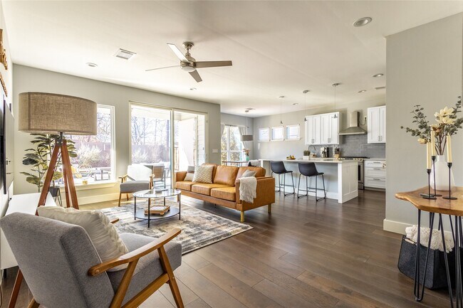 4205 Alexandria Dr