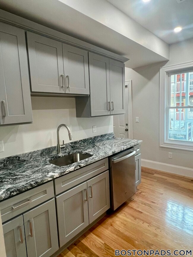 Photo - 17 Verrill St Unit B