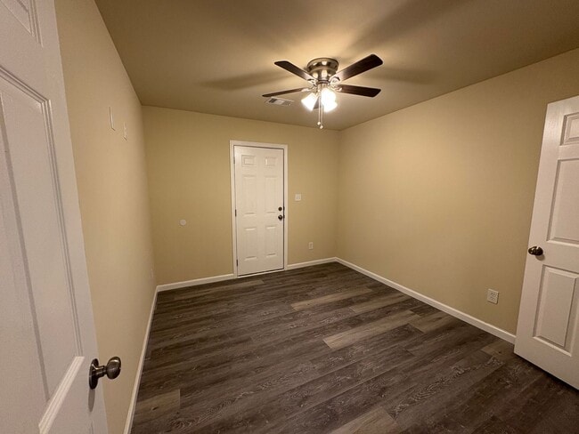 Photo - 308 S Third Street-Apartment 2 Unidad Apartment 2