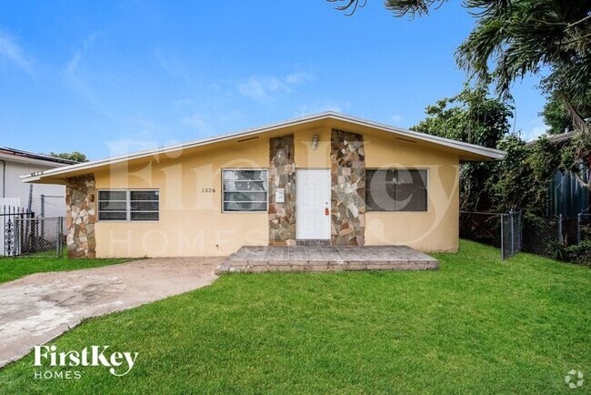 Building Photo - 1326 NW 72nd St Rental