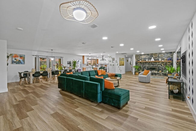 Photo - 13014 46th Ct N Unit ID1326862P