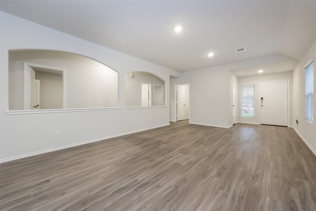 Photo - 22211 Red Knot Run