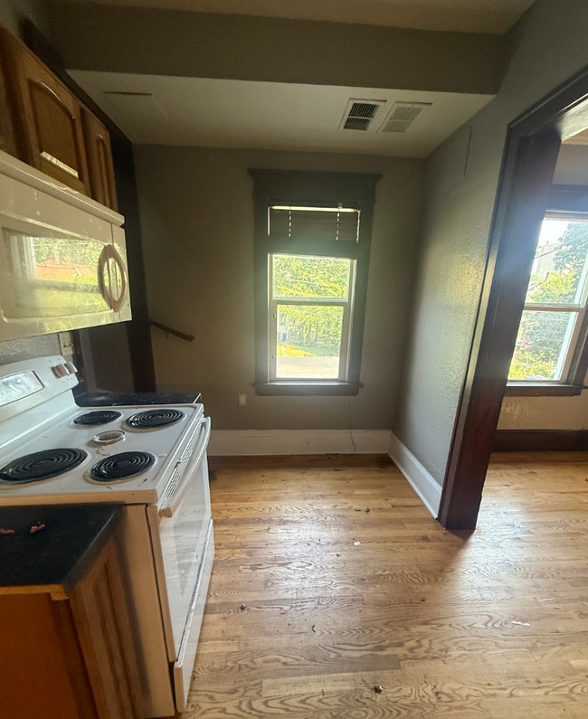 Photo - 1040 Jessie St Unit 3