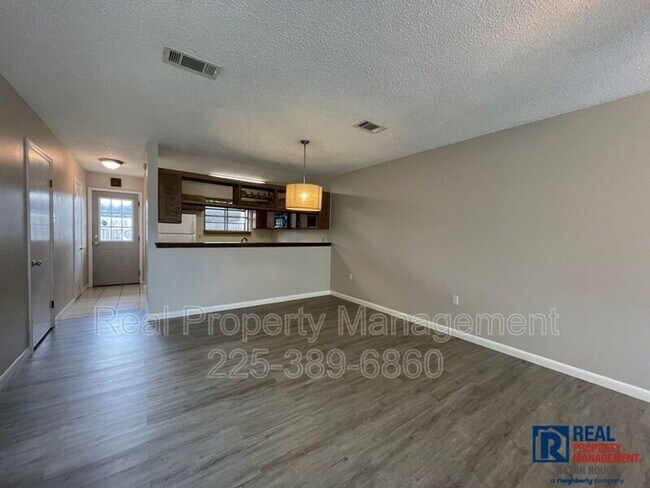 Photo - Townhome: Quail Hollow (25% OFF FIRST MONT...