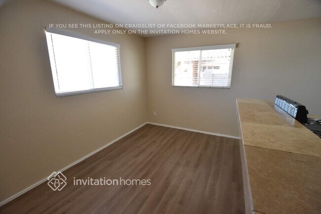 Photo - 3026 W Lawrence Ln