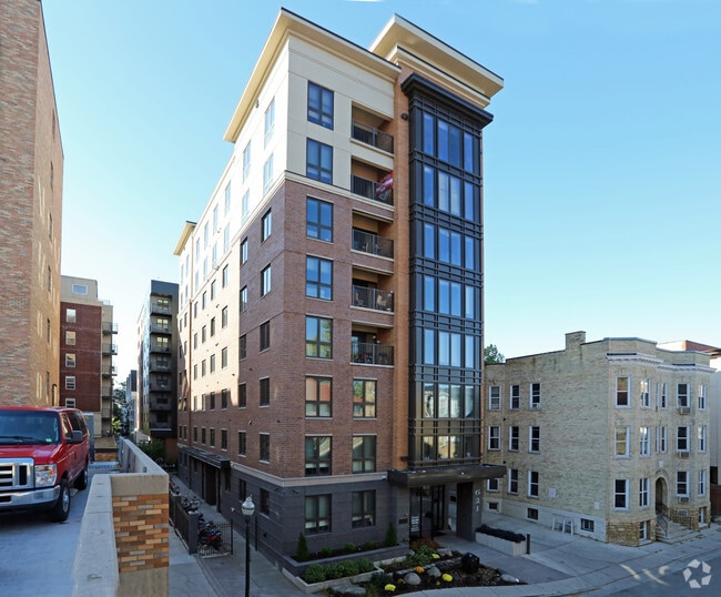 Photo - 621 Mendota Ct