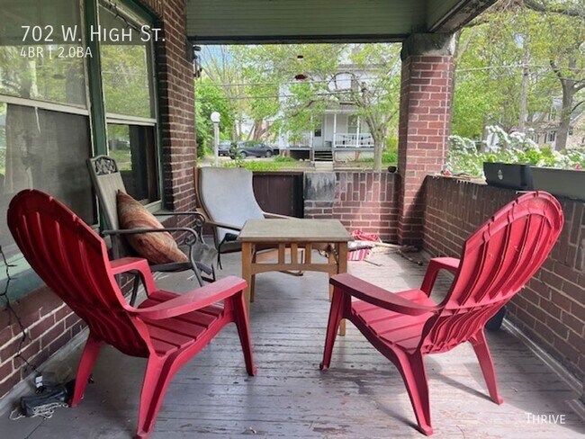 Photo - 702 W High St