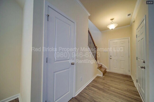 Photo - 7015 Thornrose Dr