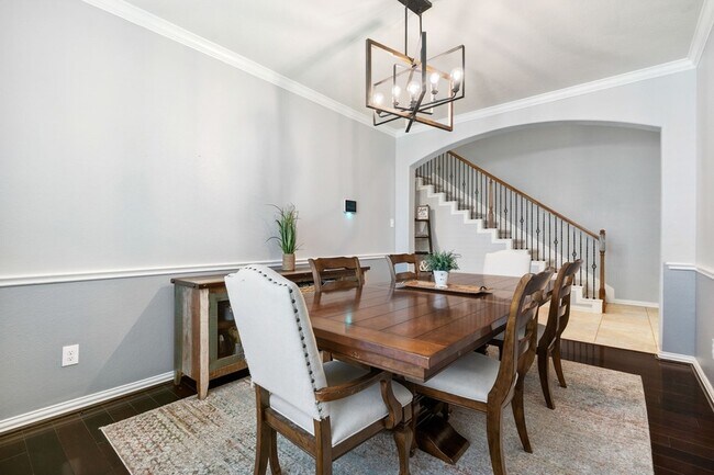 Photo - 130 Springshed Pl