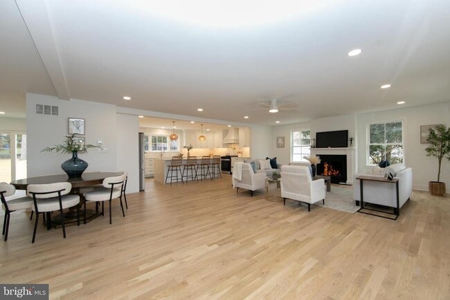 Building Photo - 371 Kresson Rd