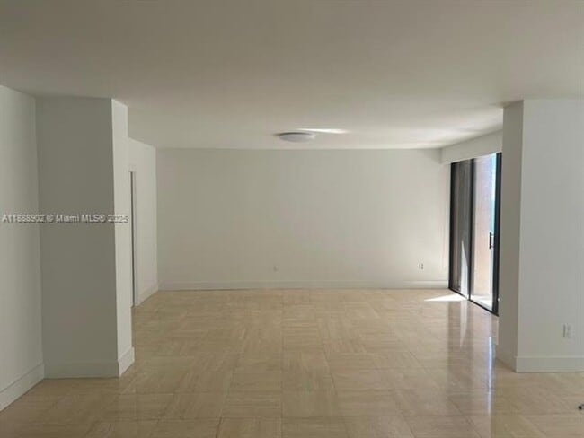 Photo - 10175 Collins Ave Unit 10175 Collins Ave appt 1104