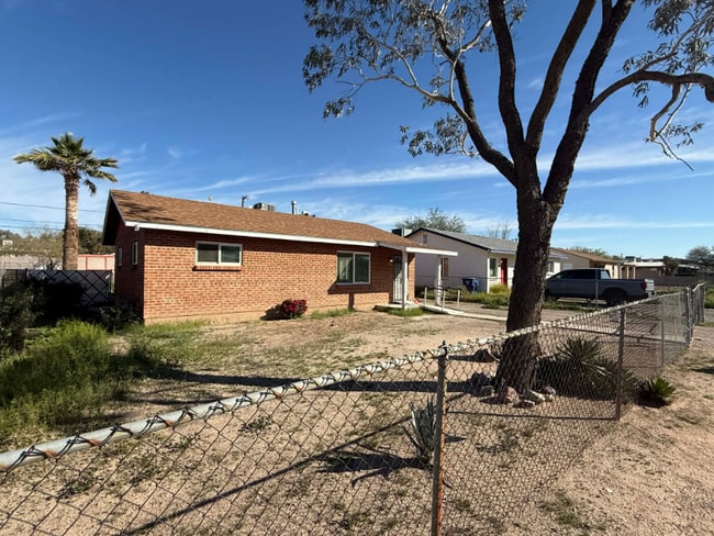 Photo - 333 E Linden St