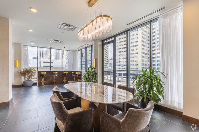 Terraza y solárium en la azotea - Remi Downtown