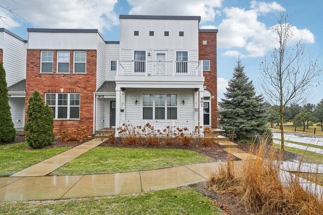 Building Photo - 905 Times Square Dr