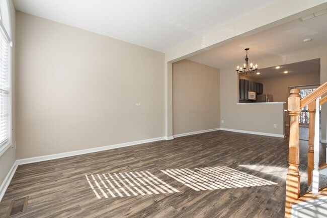 Photo - Delta Ridge Darling!  Available Now!  3BR Plus Den!