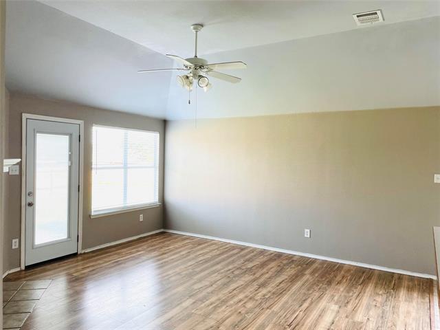 Photo - 1245 Barrel Run