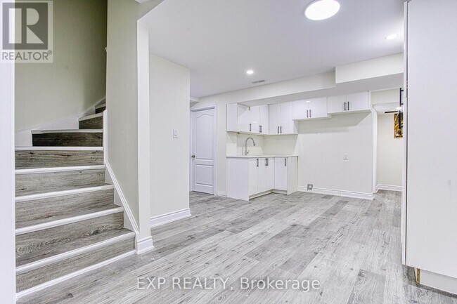 Photo - 115 Amberly Blvd