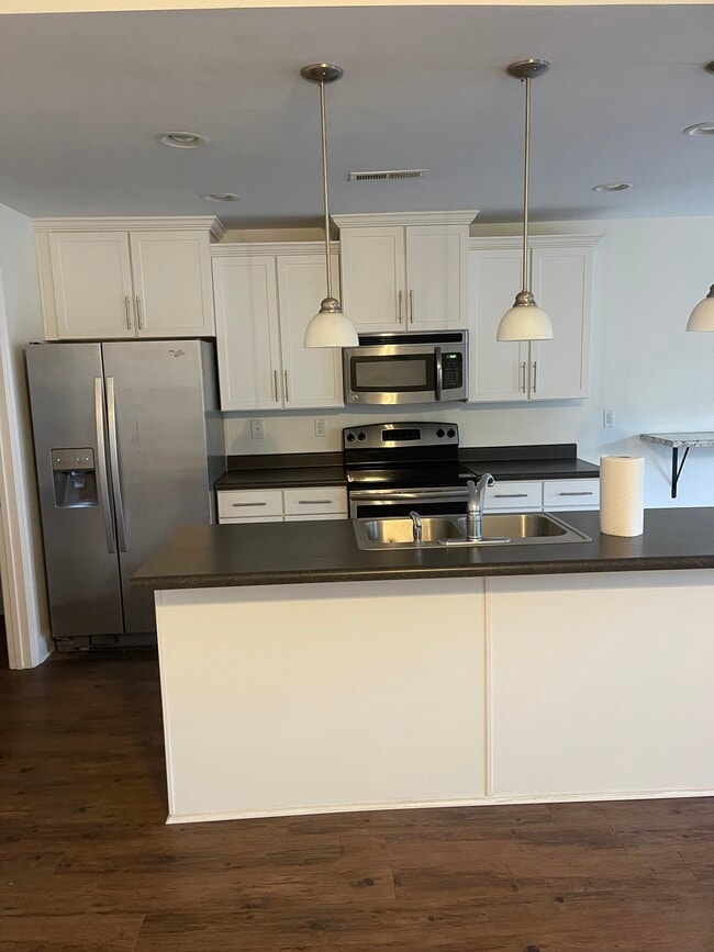 Photo - 1511 Joy St SE