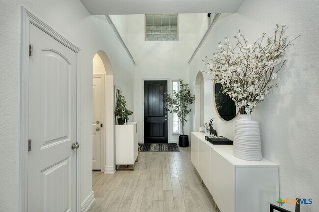 Building Photo - 2701 Rabbit Creek Dr