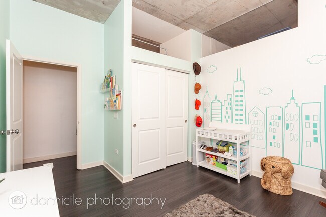 50 E 16th St Unidad 2 bed corner unit in south loop