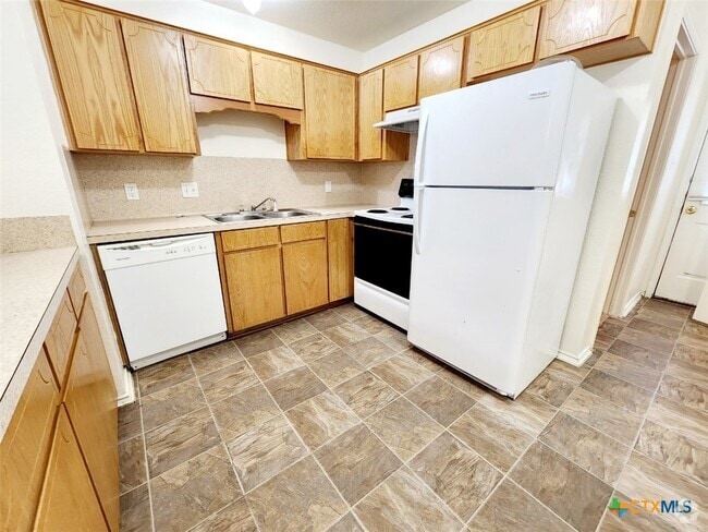 Building Photo - 4301 Alan Kent Dr Unit C Rental