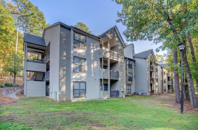 Retreat on Lake Lynn Apartments For Rent in Raleigh, NC | ForRent.com