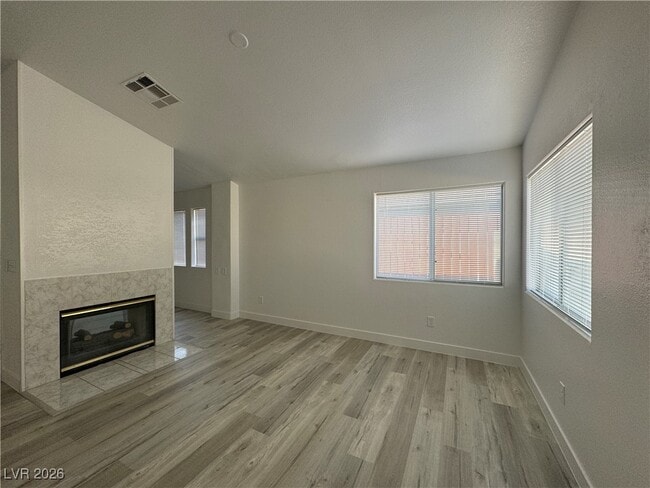 Photo - 4466 Flaming Ridge Trail