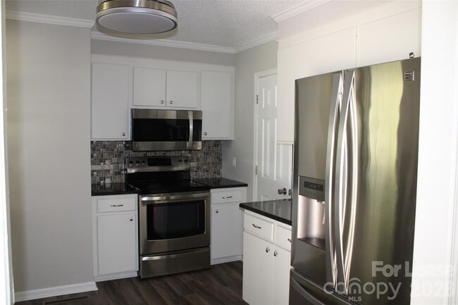 Photo - 2212 Crosswinds Ct