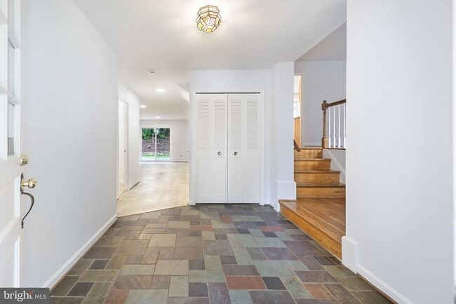 Photo - 615 Smallwood Rd