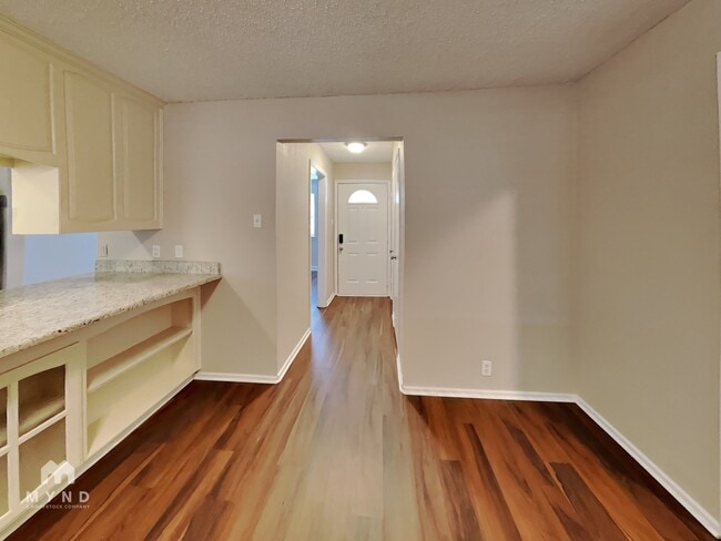 Photo - 129 NE Michael Dr