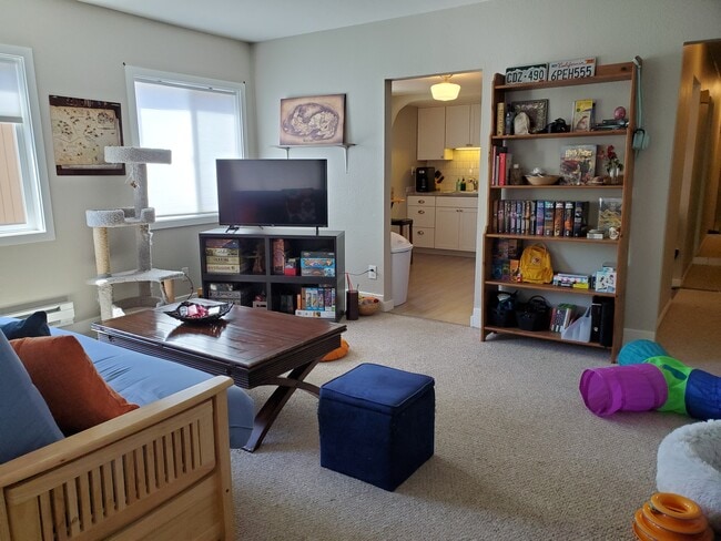 431 31st ave e Unit 429 31st Ave E